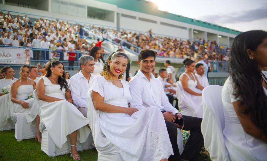 Casamento Coletivo do TJAC reúne 233 casais durante a Expoacre Juruá e fortalece cidadania em Cruzeiro do Sul